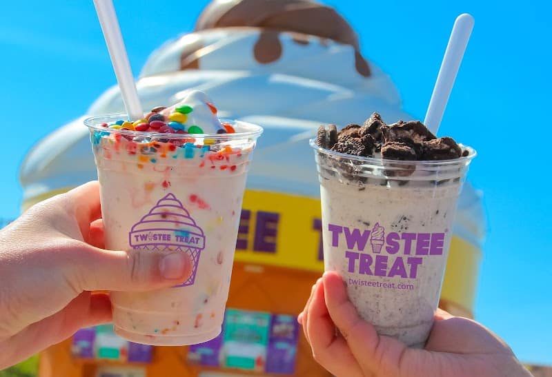 Dave's Treats (Twistee Treat) - Zephyrhills, FL