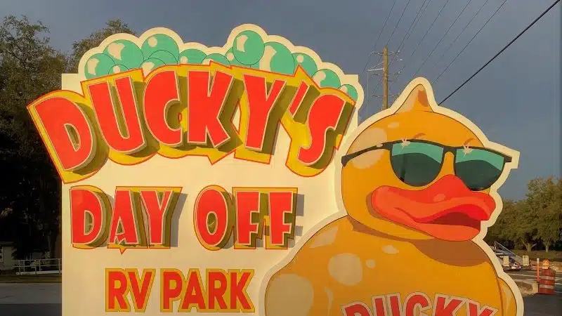 Ducky's Day Off RV Park - Zephyrhills, FL