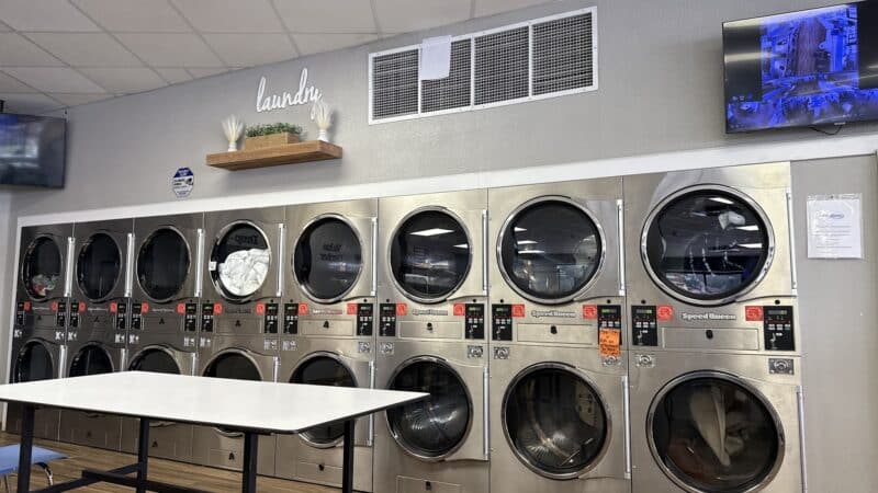 Clean Jeans Laundromat - Azle, TX