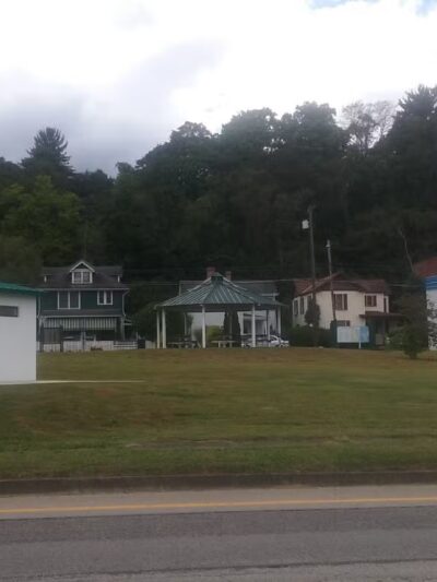 Veterans Park - Fredericktown, PA