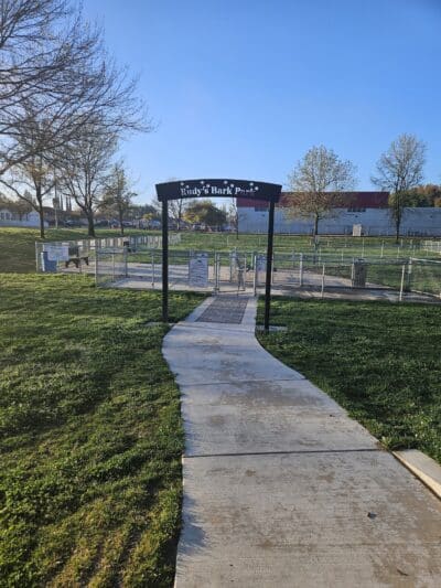Oakdale Dog Park #2 - Oakdale, CA