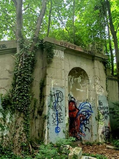 The Ruins of Zog I, Muttontown Preserve, Muttontown, NY - Syosset, NY