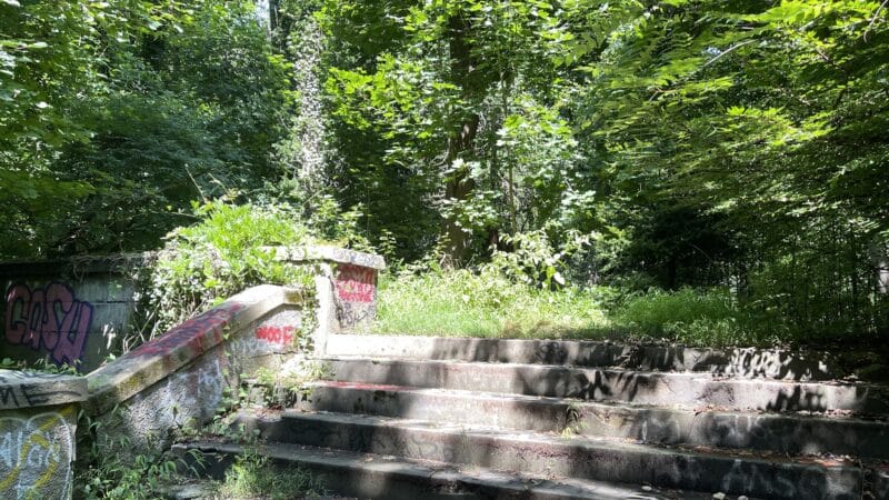 The Ruins of Zog I, Muttontown Preserve, Muttontown, NY - Syosset, NY