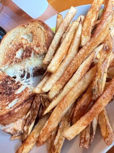 Hawk's Nest Lodge & Restaurant - West Forks, ME