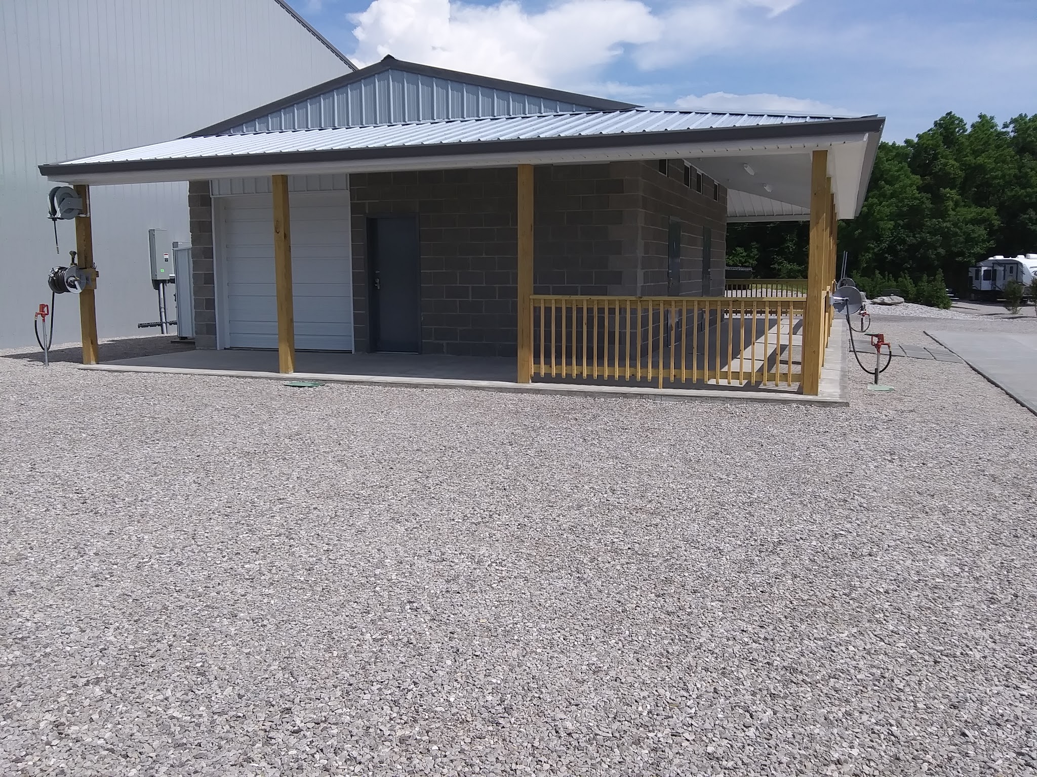 Rowena Boat & RV storage - Albany, KY