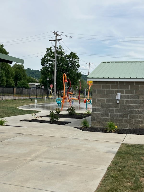 Henning Park Splash Pad - Ambridge, PA