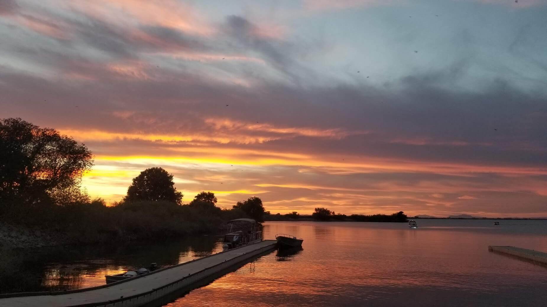 Willow Bay Resort - American Falls, ID