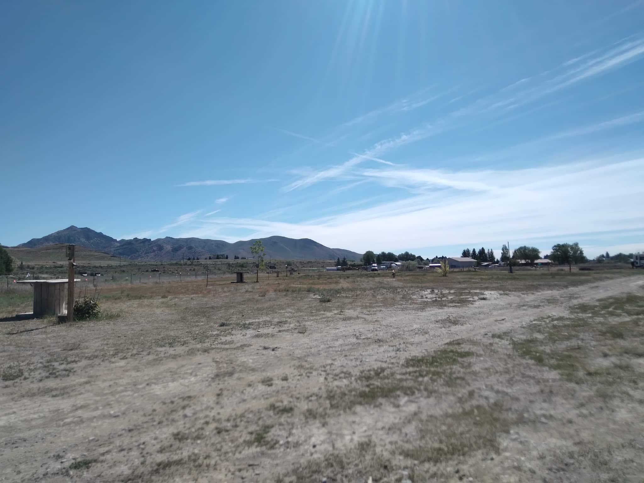 HONEYS TRUMP VOTING ROUGH CAMP - Arco, ID