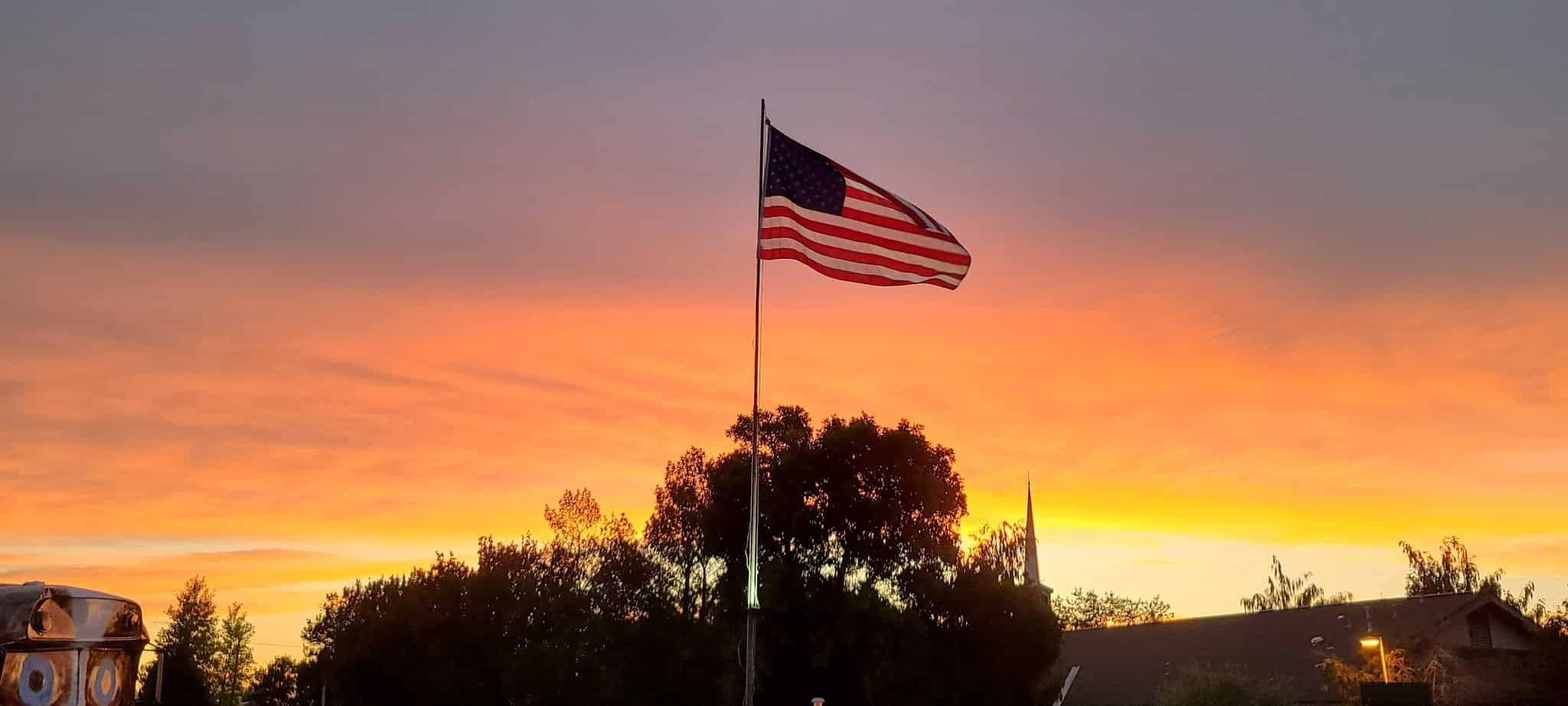 HONEYS TRUMP VOTING ROUGH CAMP - Arco, ID