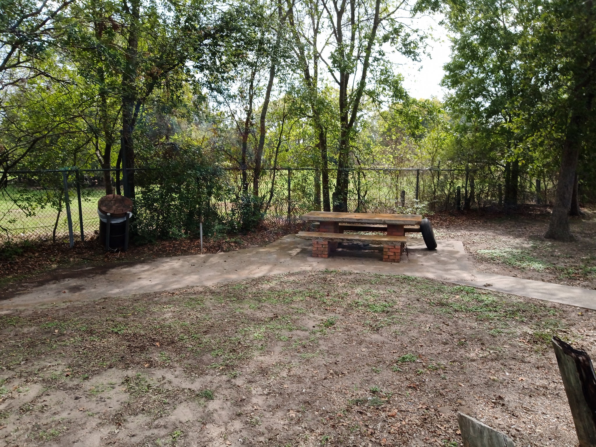 Roadside Picnic Area - Bedias, TX