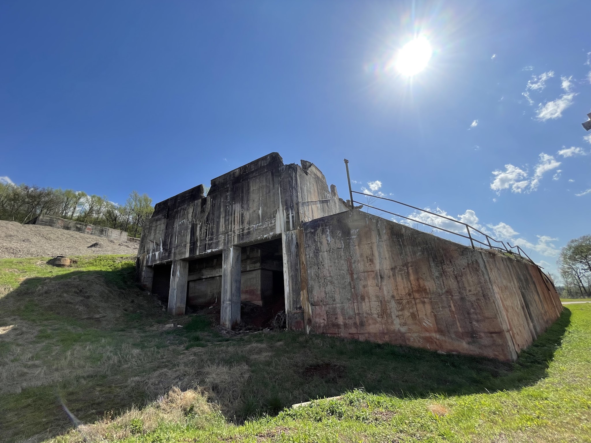 Red Mountain Park, Venice Road entrance and parking lot - Birmingham, AL