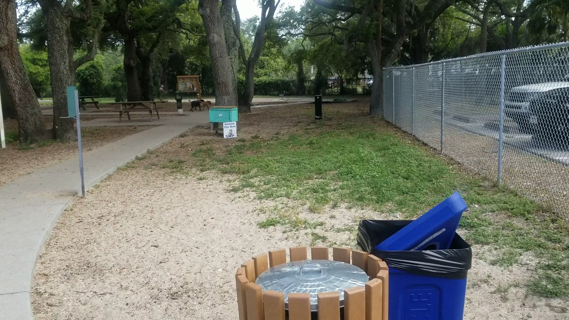 Happy Tails Dog Park - Bradenton, FL