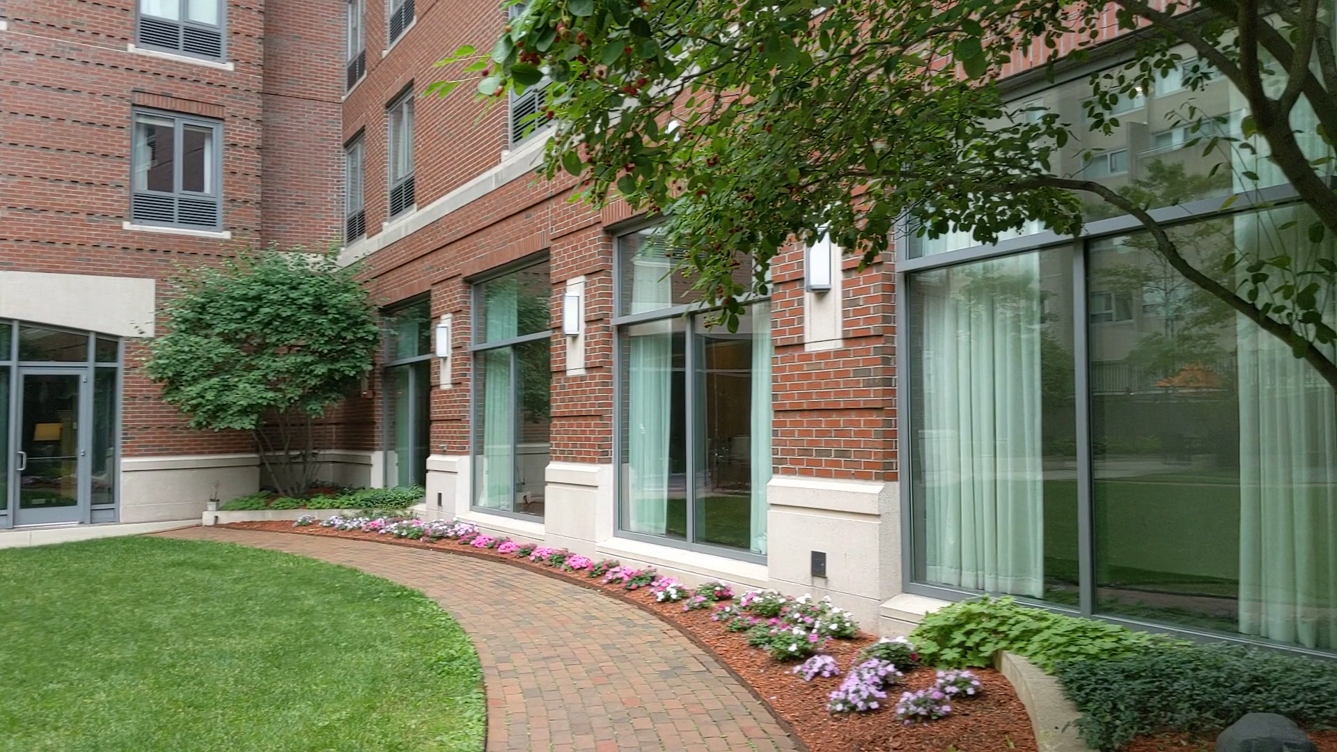 Courtyard Park - Brookline, MA