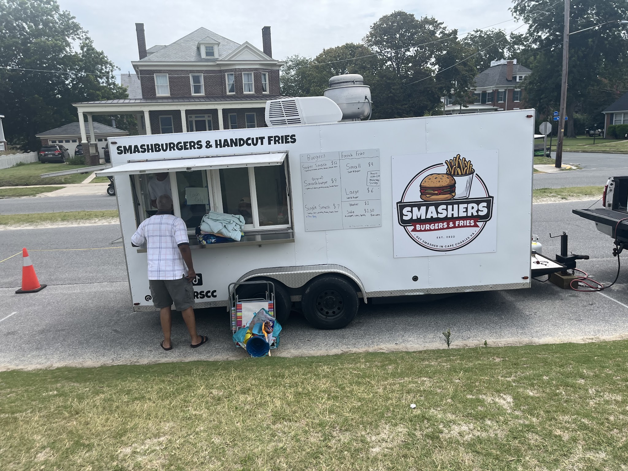 Smashers Food Truck - Cape Charles, VA