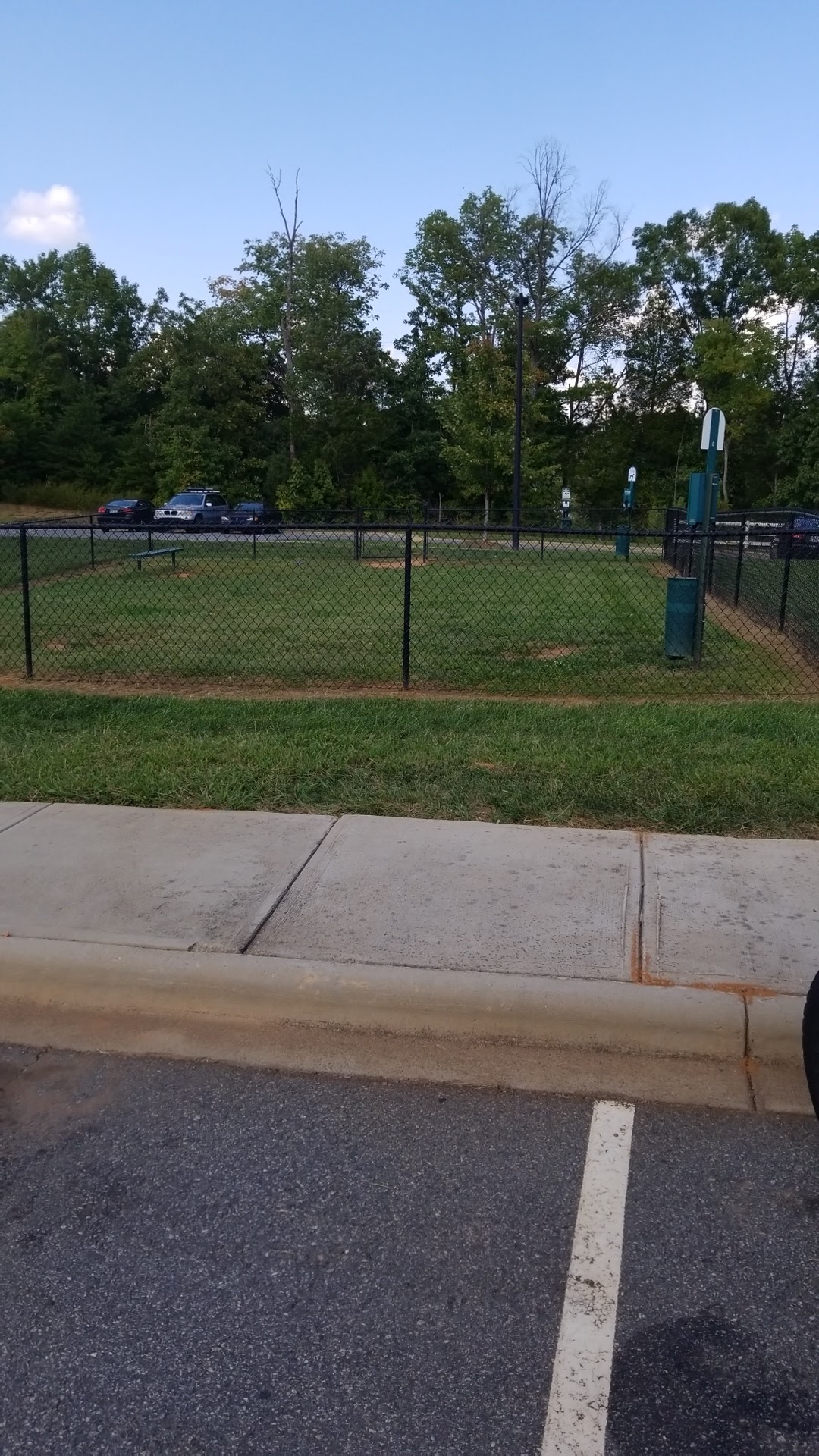 Heather Ridge Dog Park - Charlotte, NC