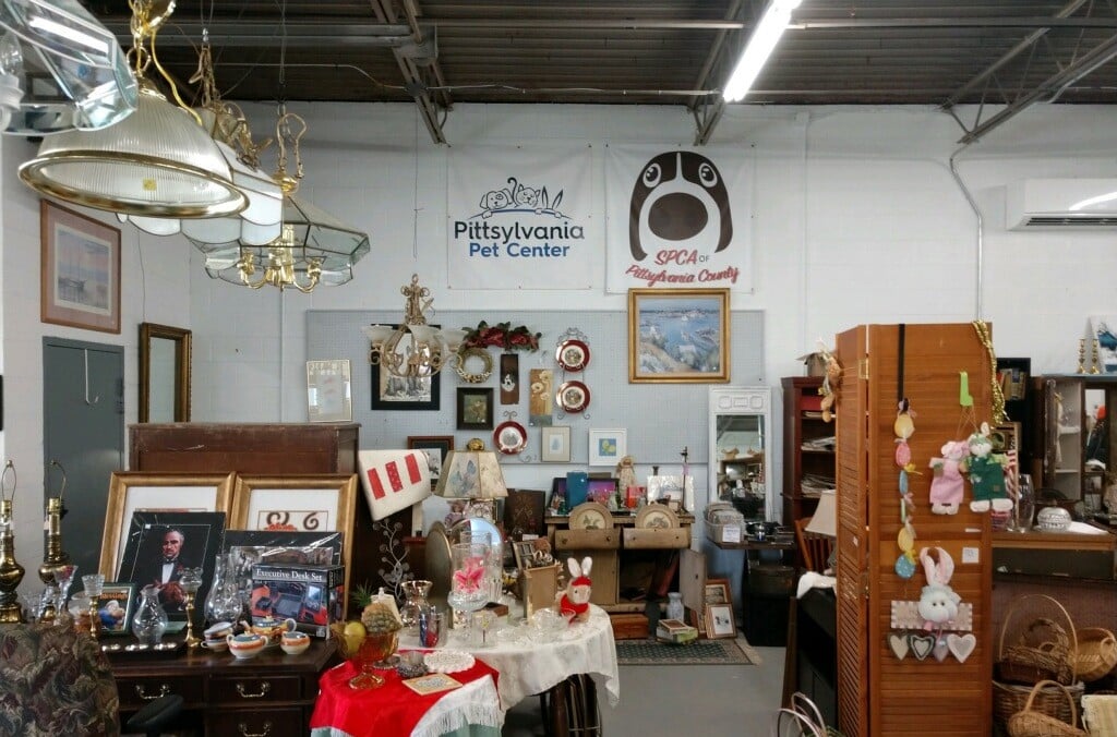 Doggie Bag Thrift Store - Chatham, VA