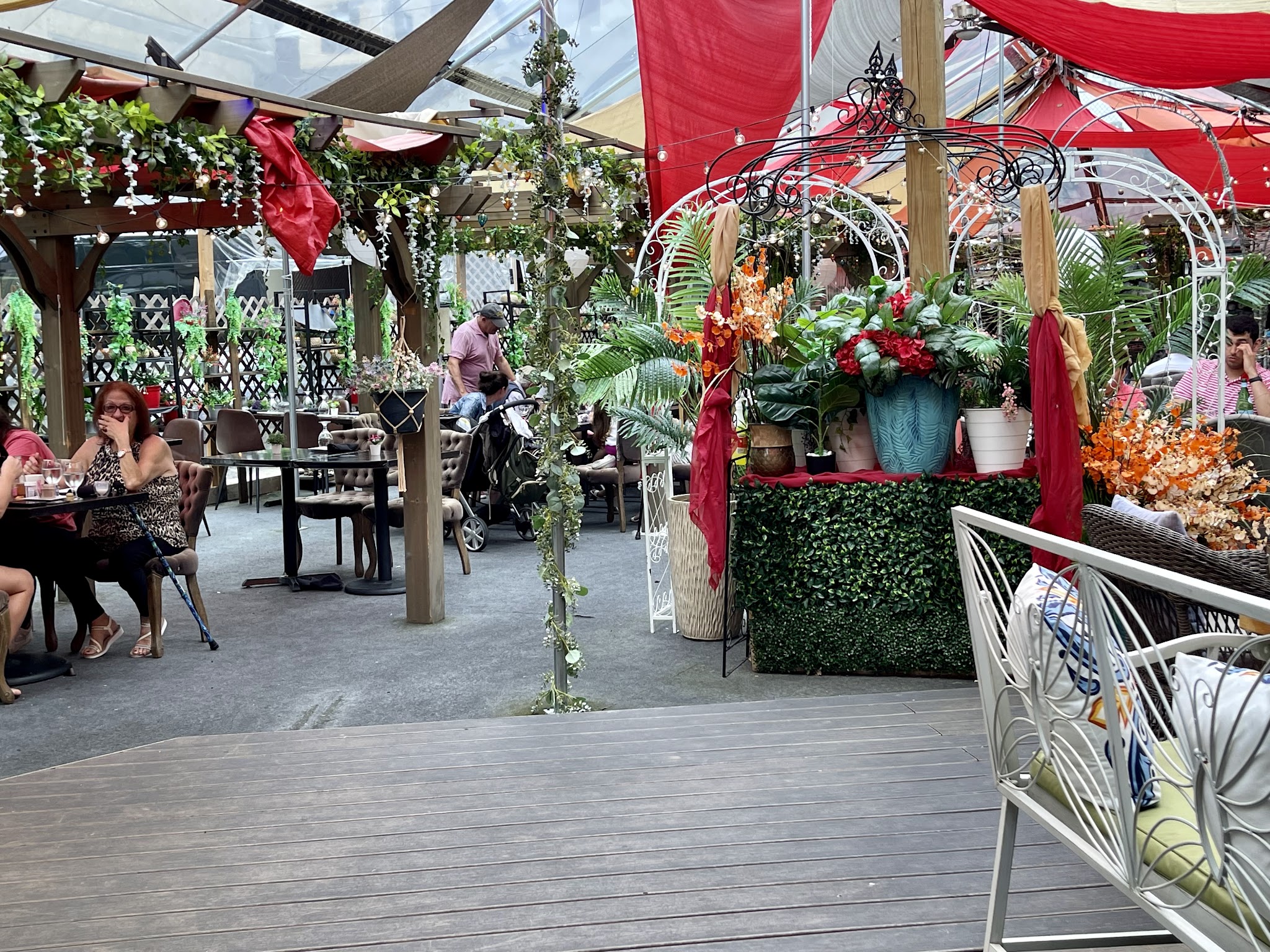 Rustica Lounge Bar & Restaurant - Cliffside Park, NJ