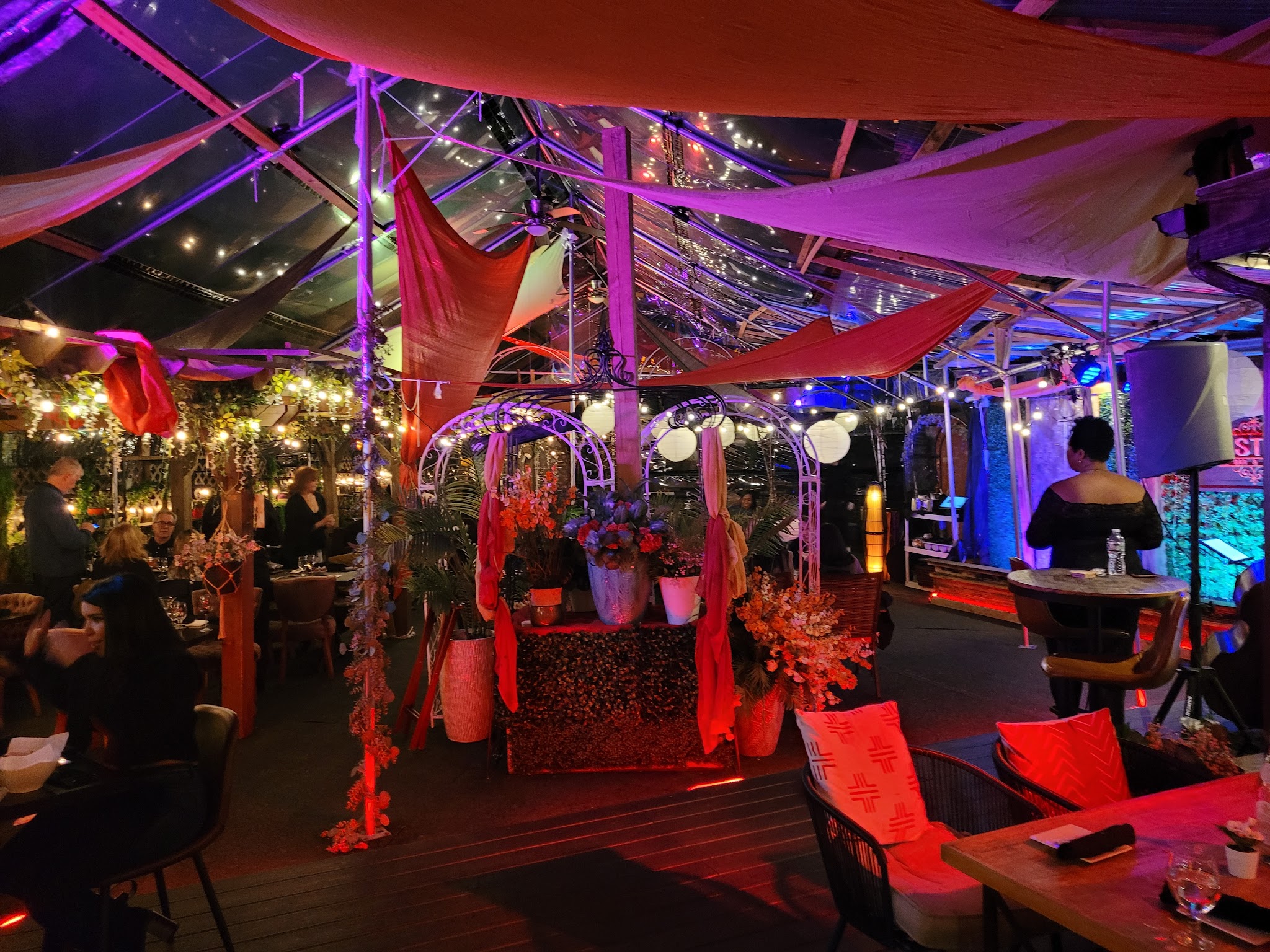 Rustica Lounge Bar & Restaurant - Cliffside Park, NJ