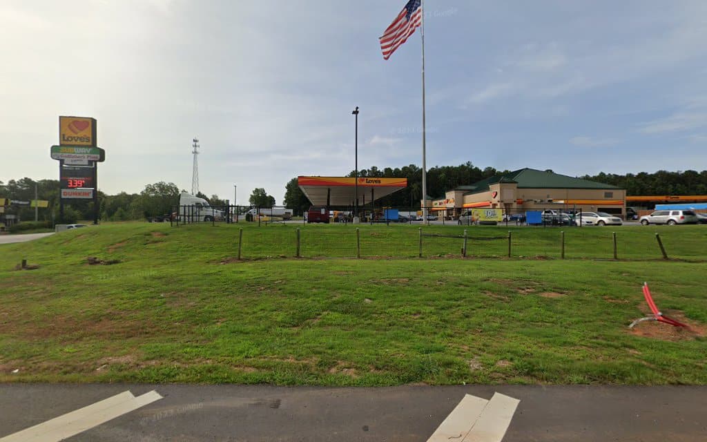 Dog Park at Love's Travel Stops - Commerce, GA