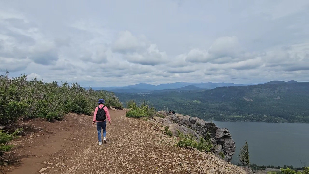 Angel's Rest Trailhead - Corbett, OR