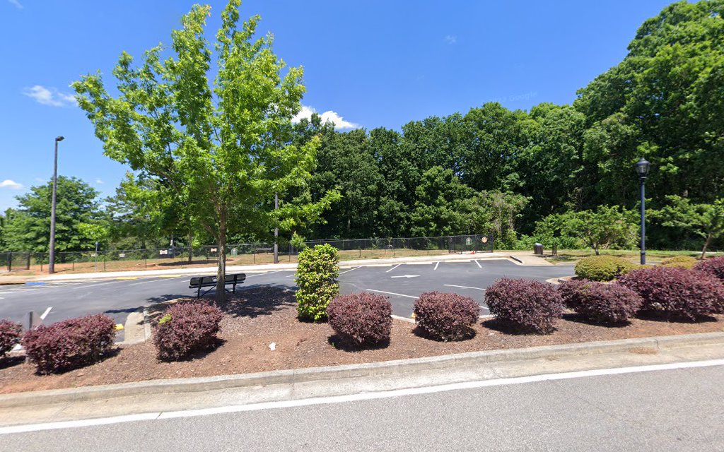 Dog Park Public Parking - Cornelia, GA