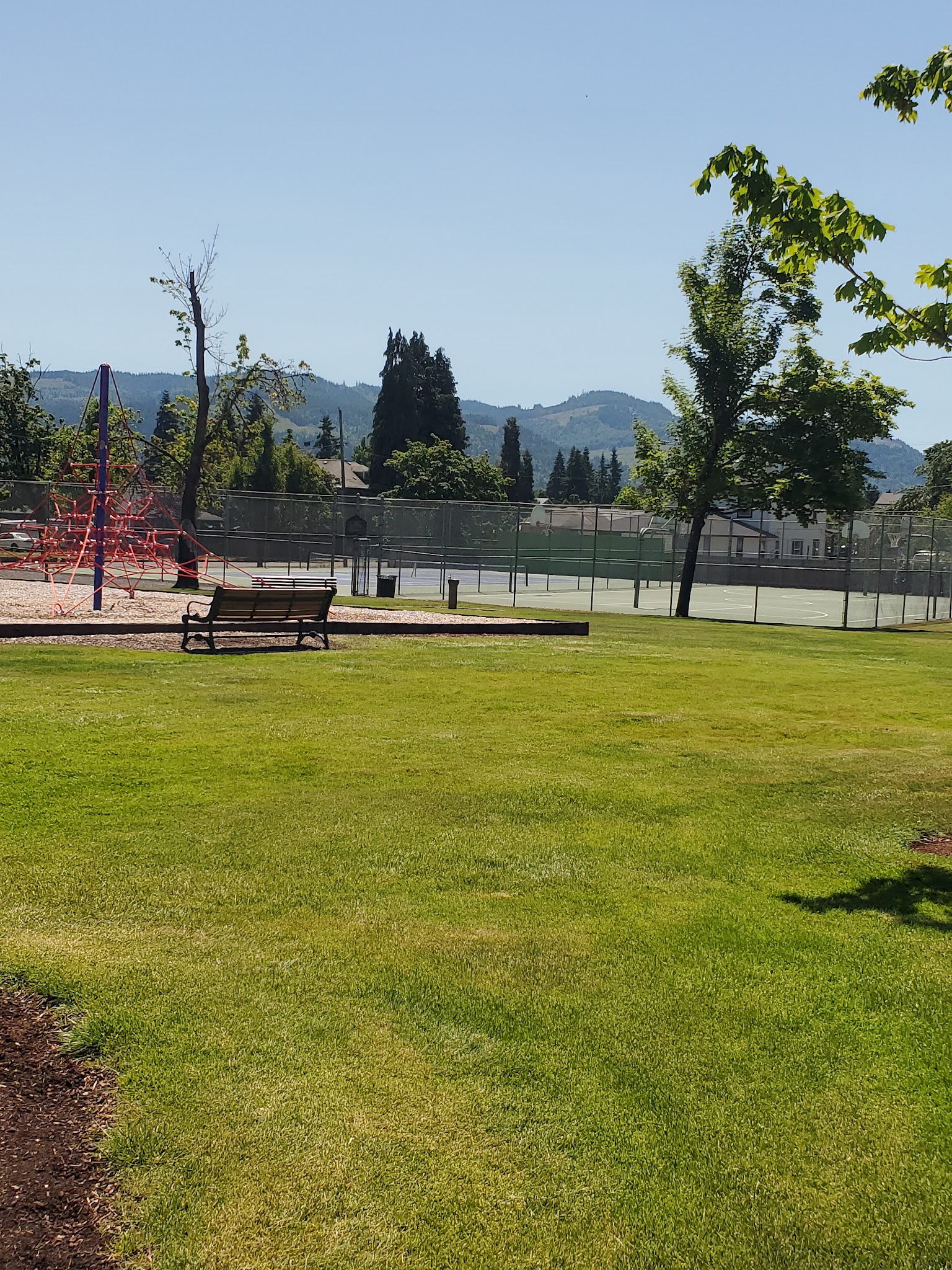 Harry Holt Memorial Park - Creswell, OR