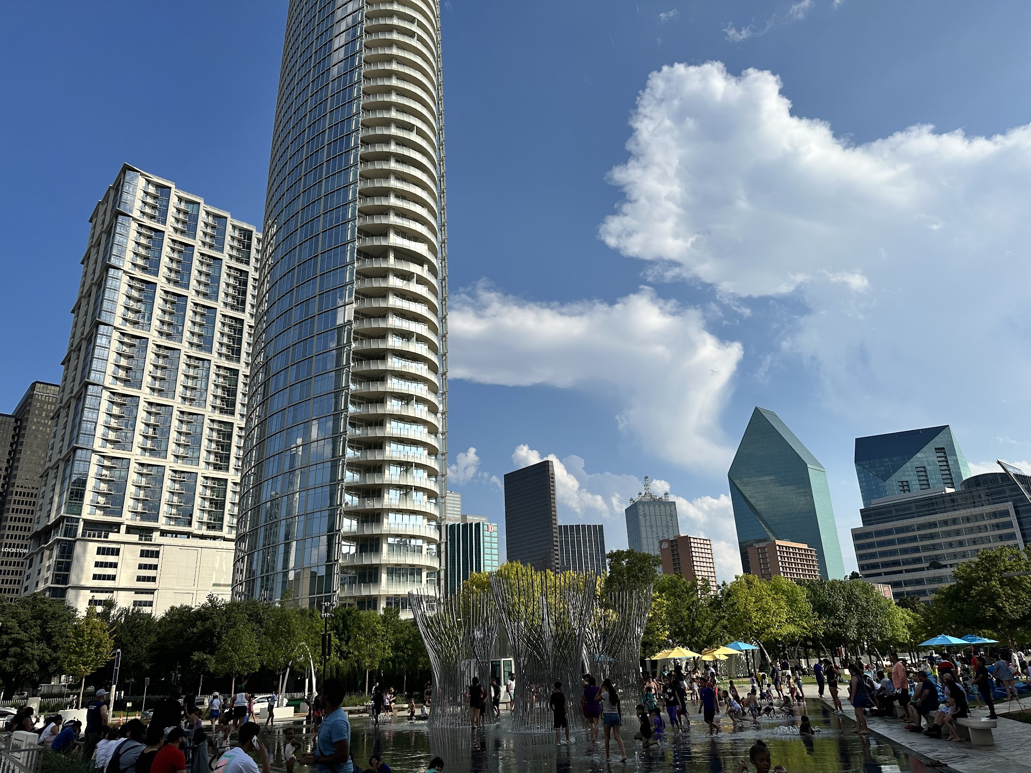 Klyde Warren Park - Dallas, TX