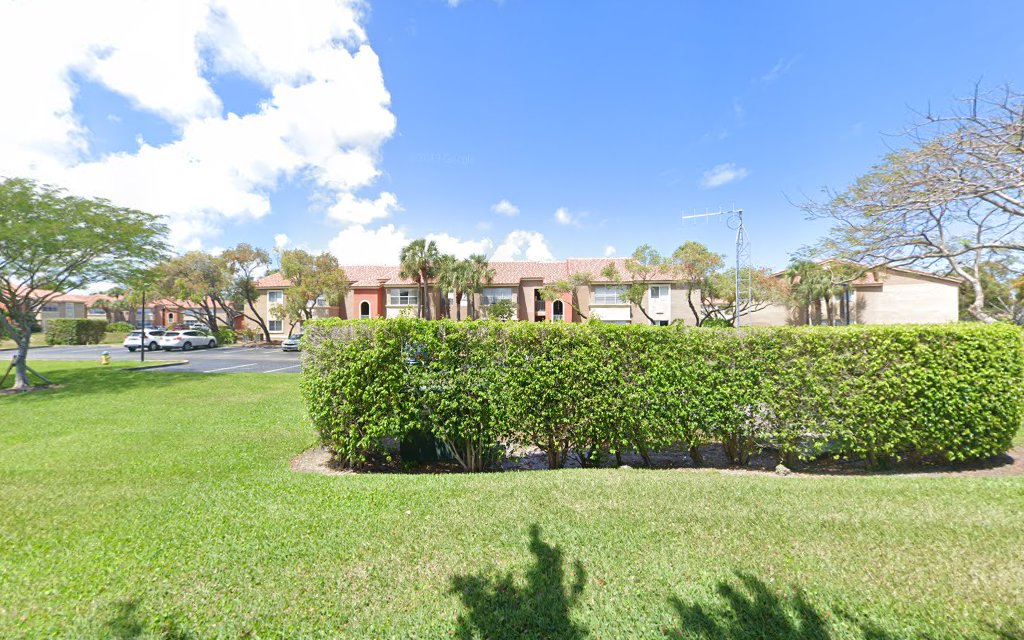 Off The Leashs - Dog Park Service - Deerfield Beach, FL