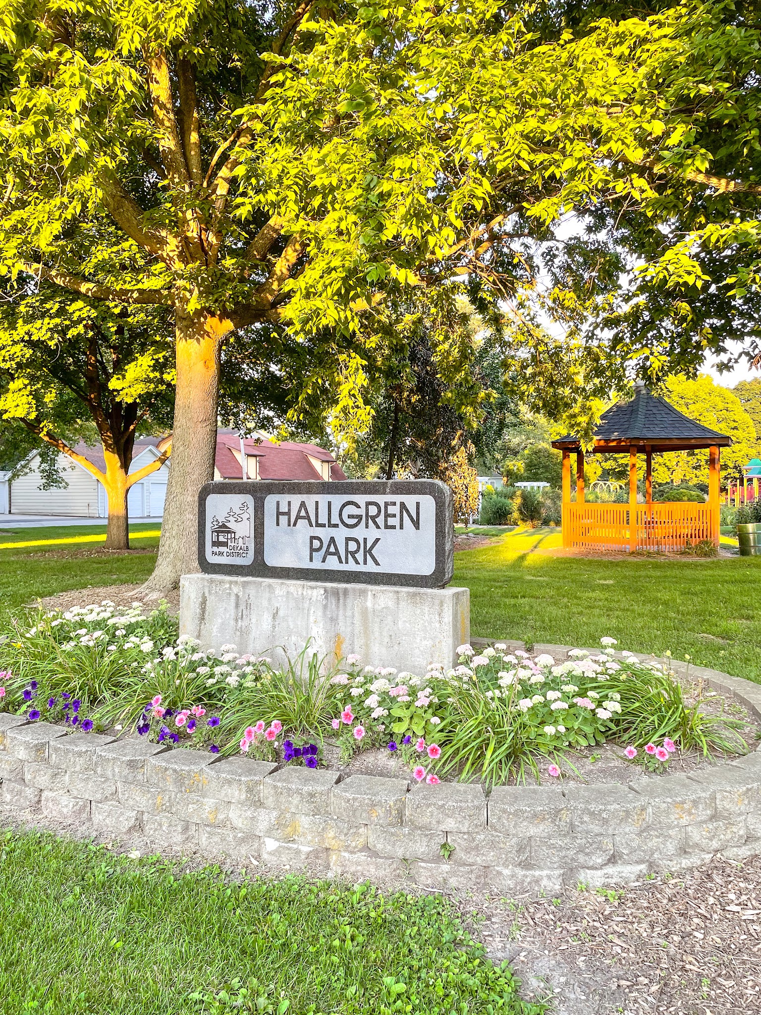 Hallgren Park - DeKalb, IL