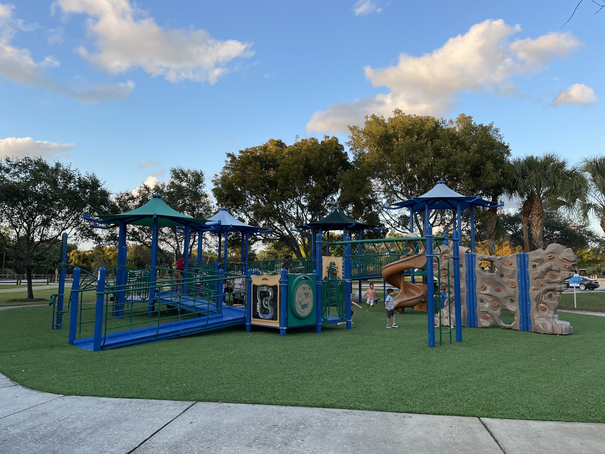 Lake Ida Dog Park - Delray Beach, FL