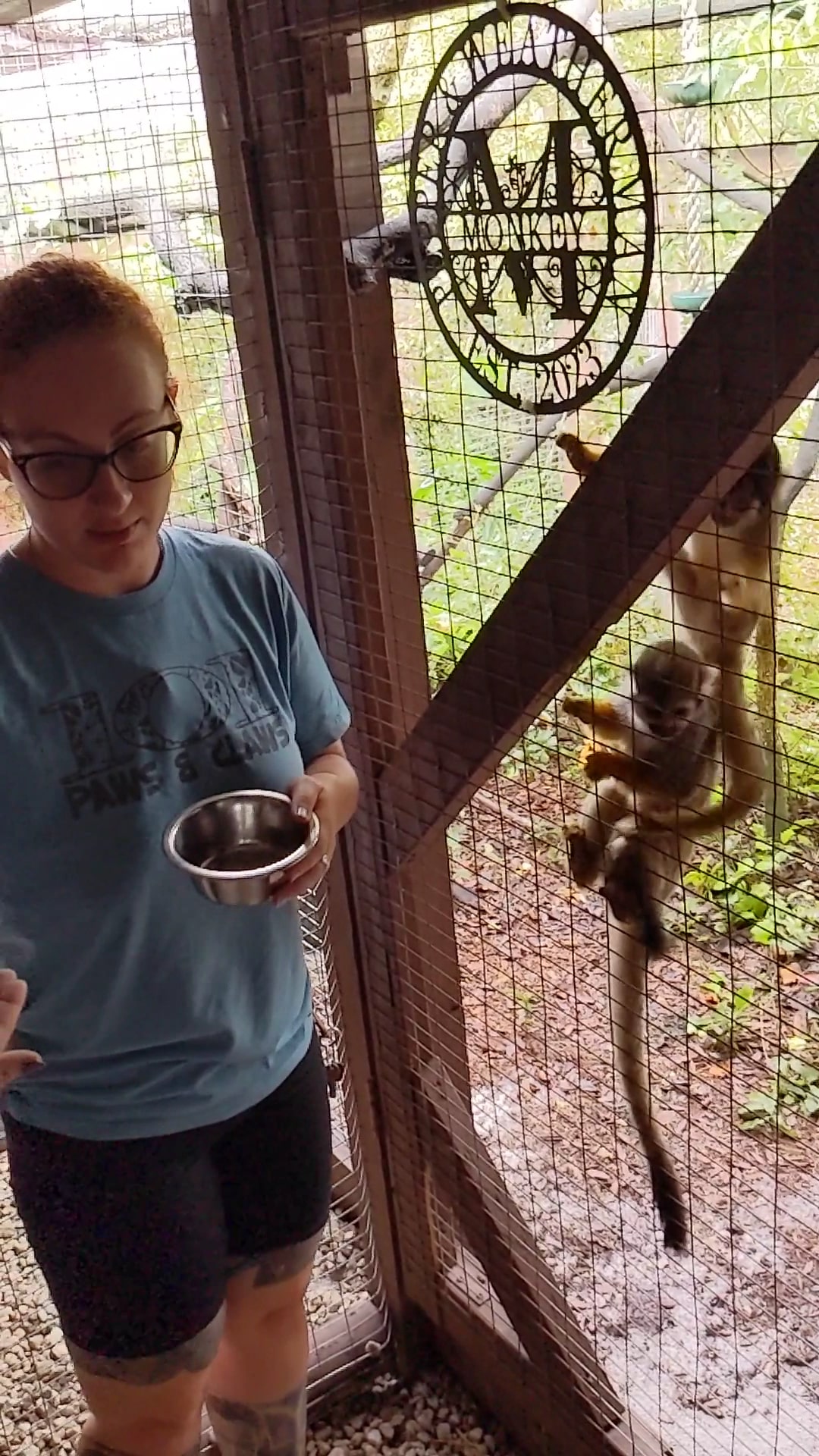 101 Paws and Claws - Deltona, FL