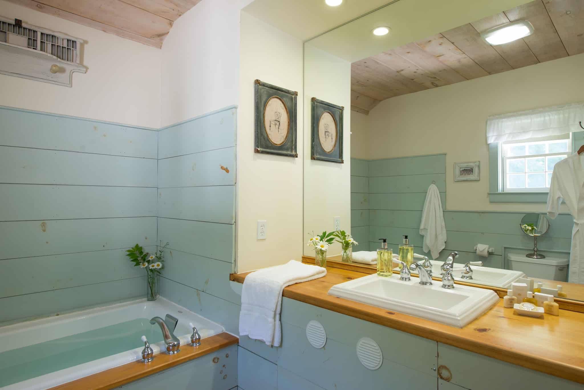 The Inn at Silver Maple Farm - East Chatham, NY