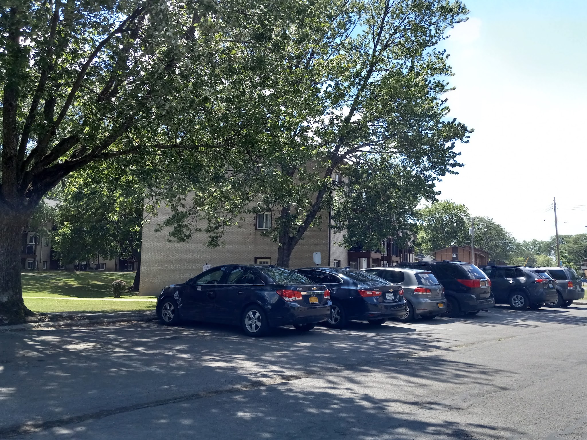 Franklin Park Apartments - East Syracuse, NY