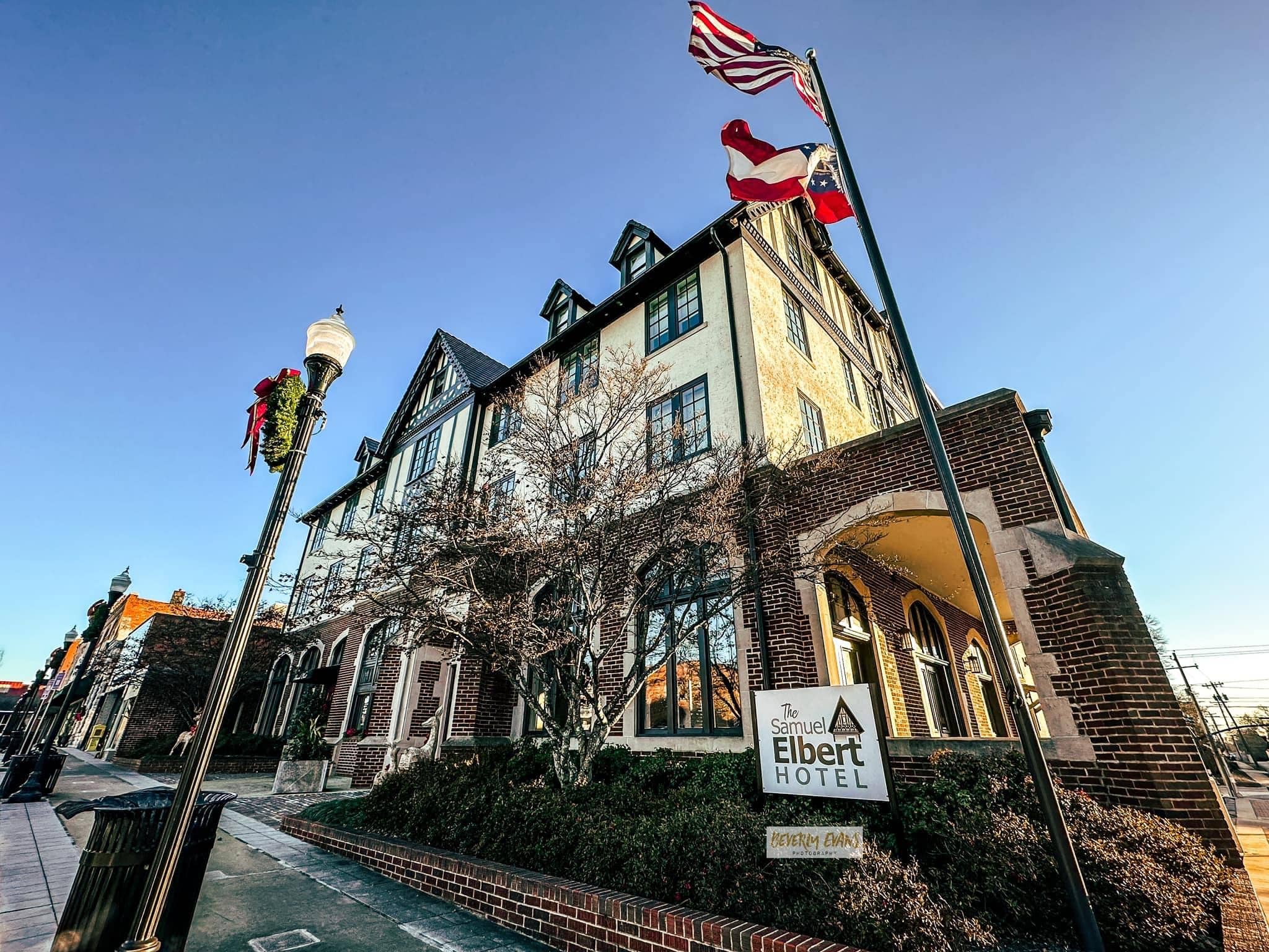 Elberton Square - Elberton, GA