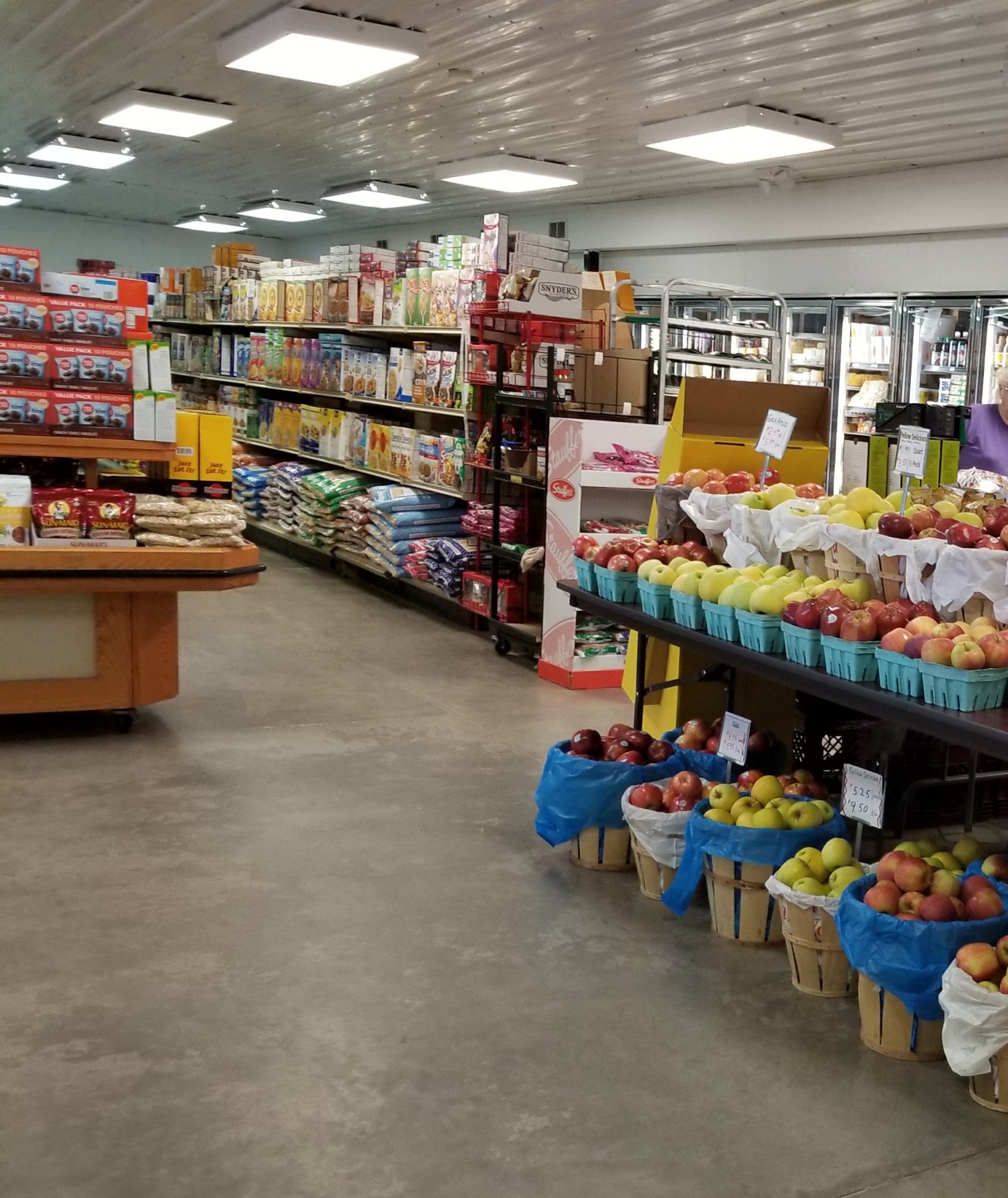 Hoover's Discount Grocery - Elizabethville, PA
