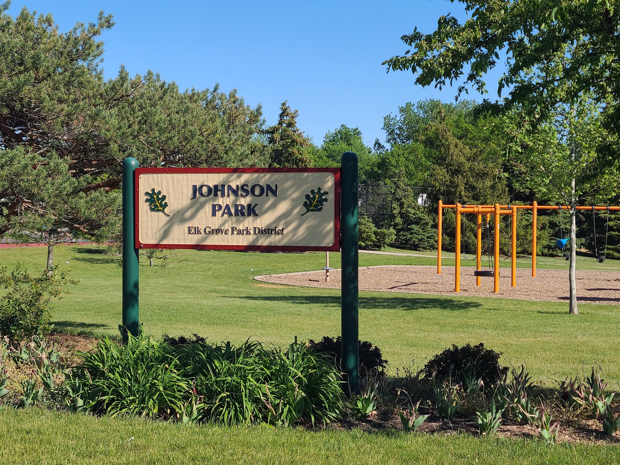 Johnson Park - Elk Grove Village, IL