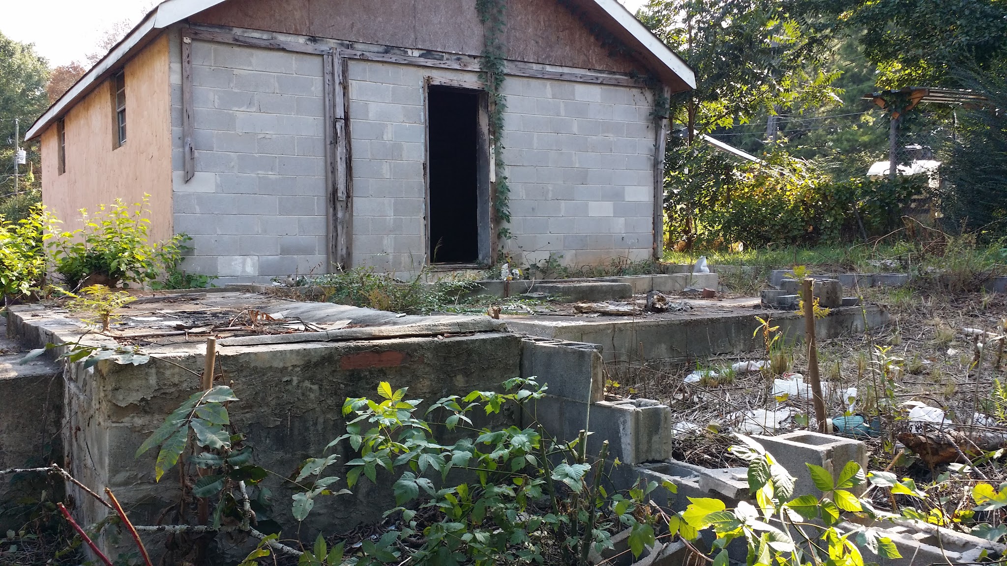 Pine Circle Park - Ellenwood, GA