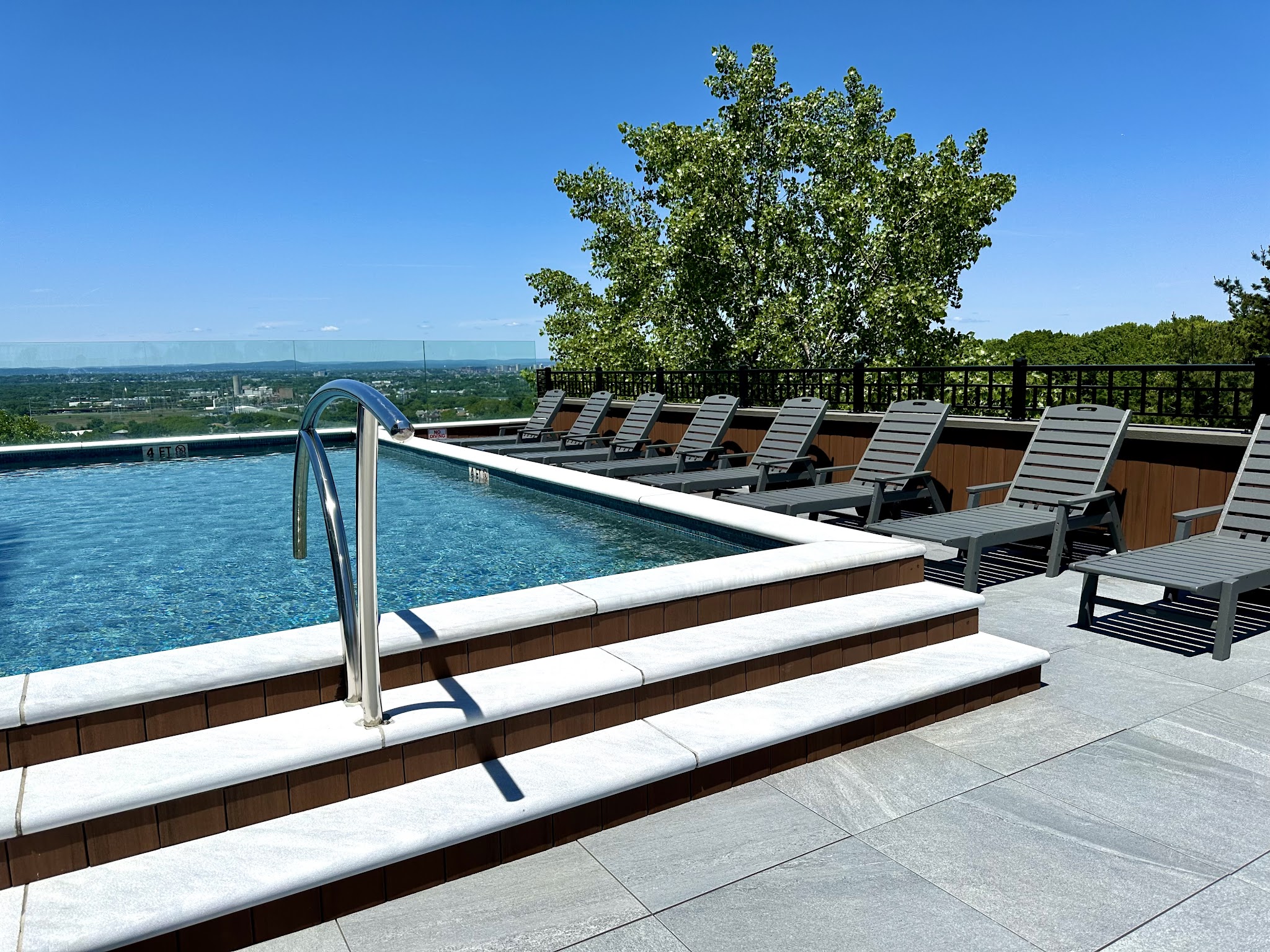 The Meadowside - Fairview, NJ