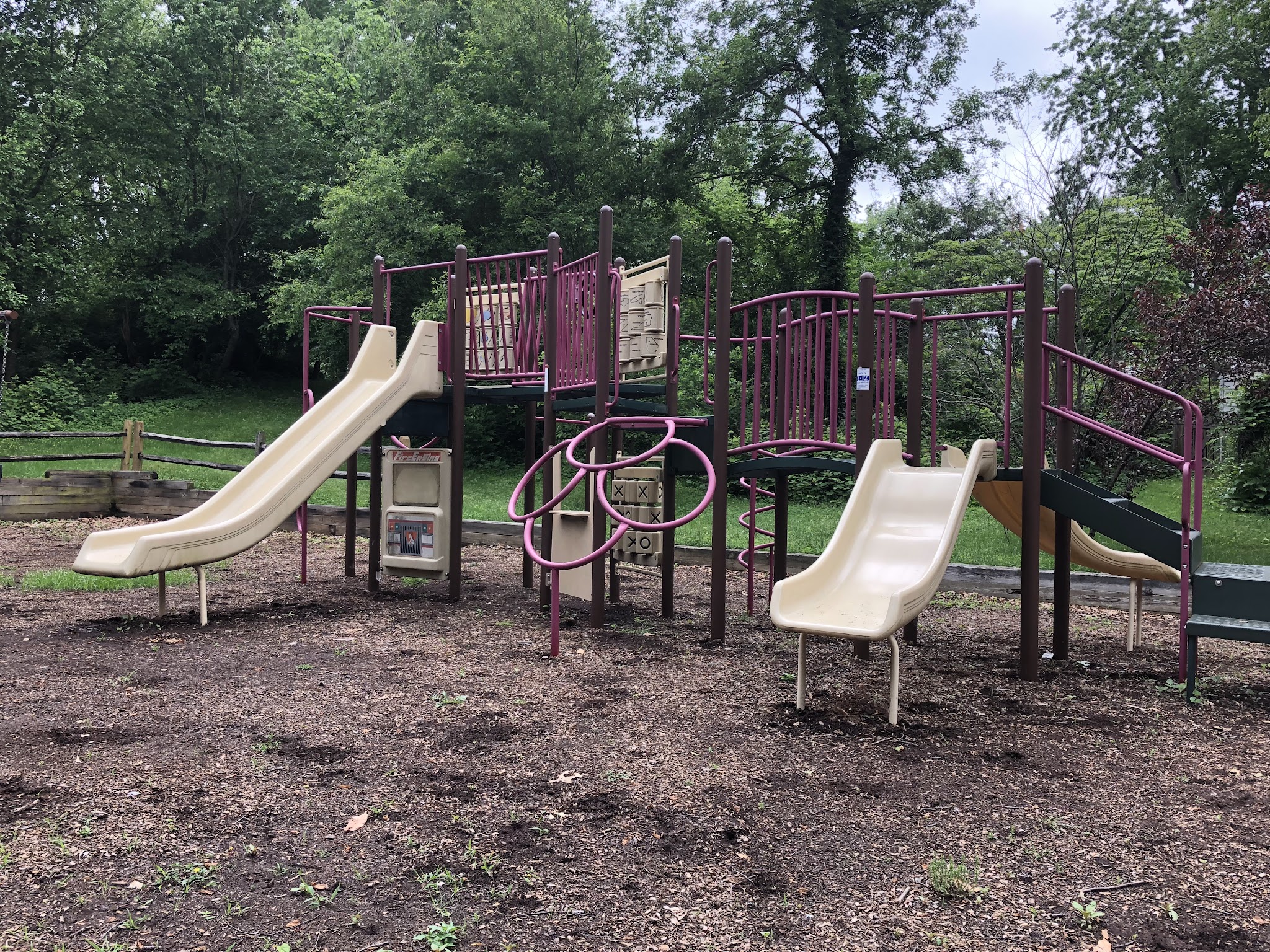 Bel Air Park - Falls Church, VA