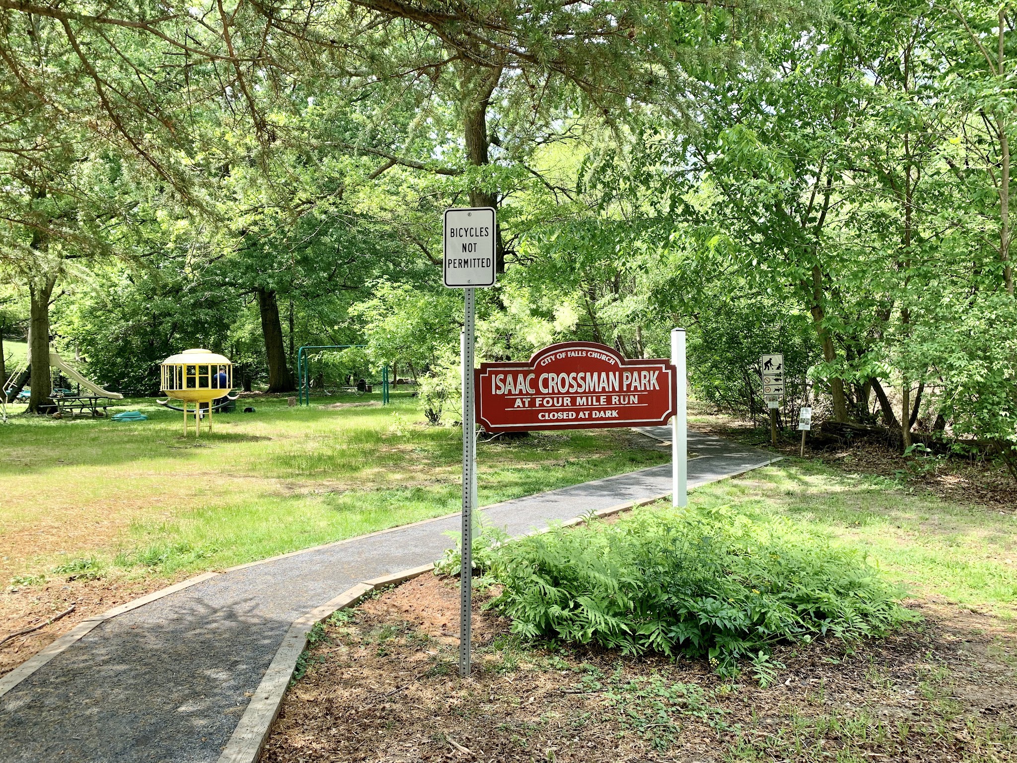 Isaac Crossman Park - Falls Church, VA