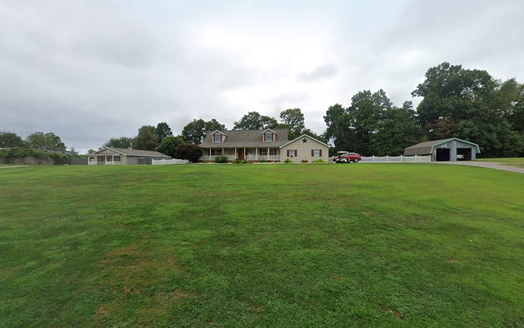 Poochie Parlor Boarding Kennels - Follansbee, WV