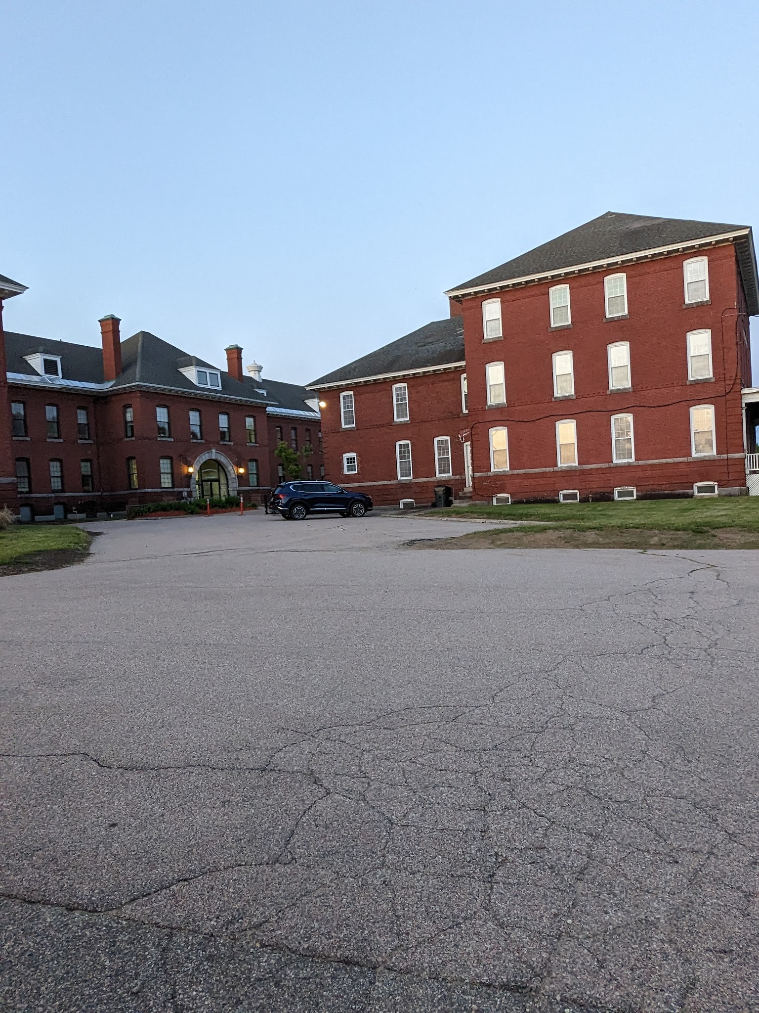 Hillsborough County Offices Goffstown rail trail parking - Goffstown, NH