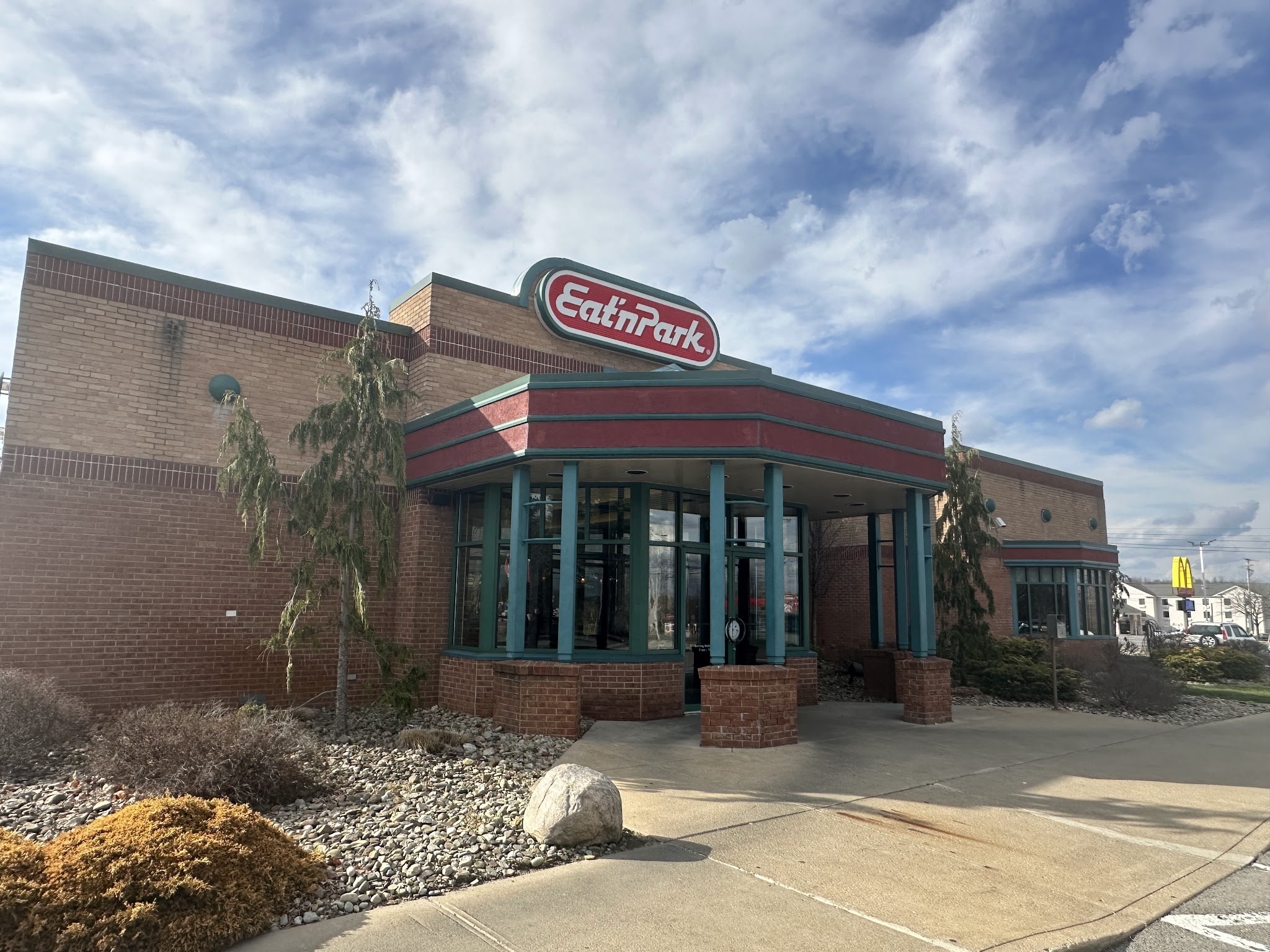 Eat'n Park - Grove City, PA