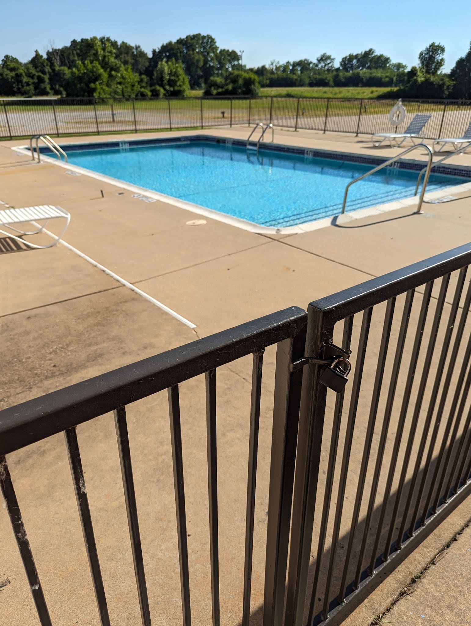 Days Inn - Grove, OK