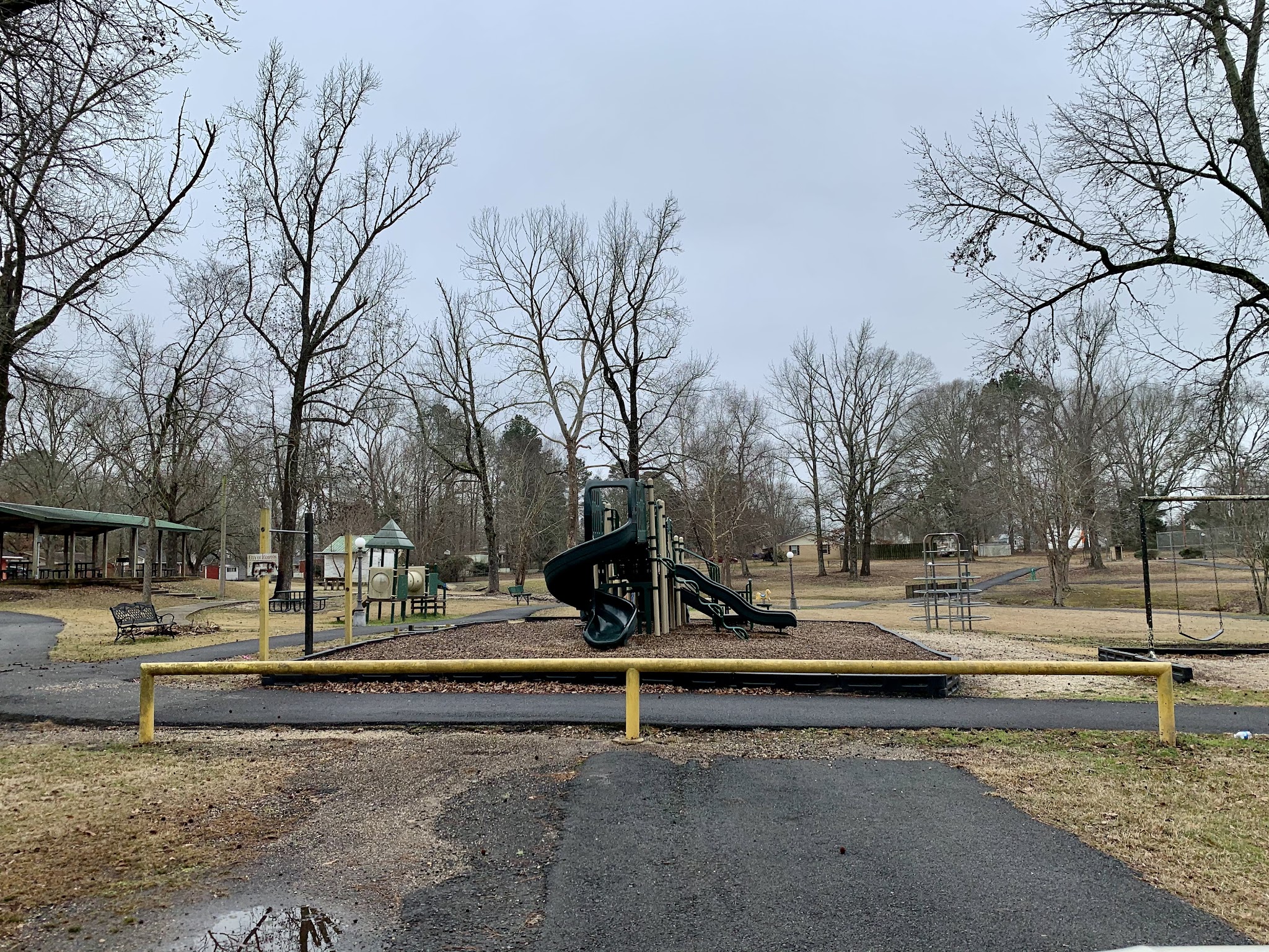 Hampton city park - Hampton, AR