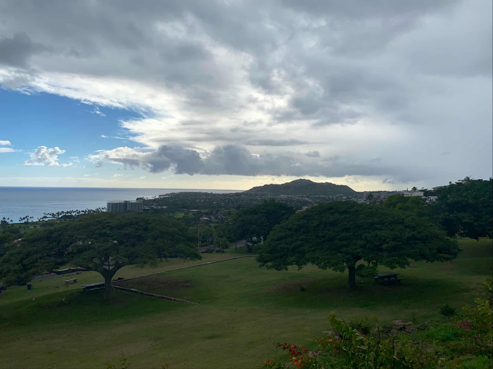 Kāmole Mini Park - Honolulu, HI