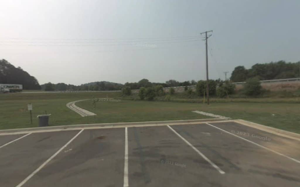 Dog Park at Love's Travel Stops - Horse Cave, KY