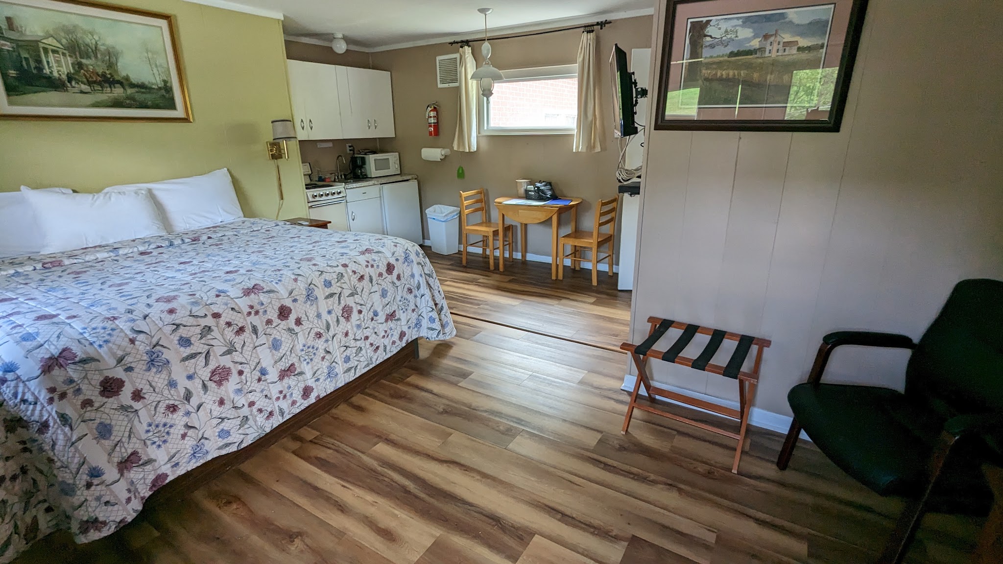 The RoseLoe Motel - Hot Springs, VA