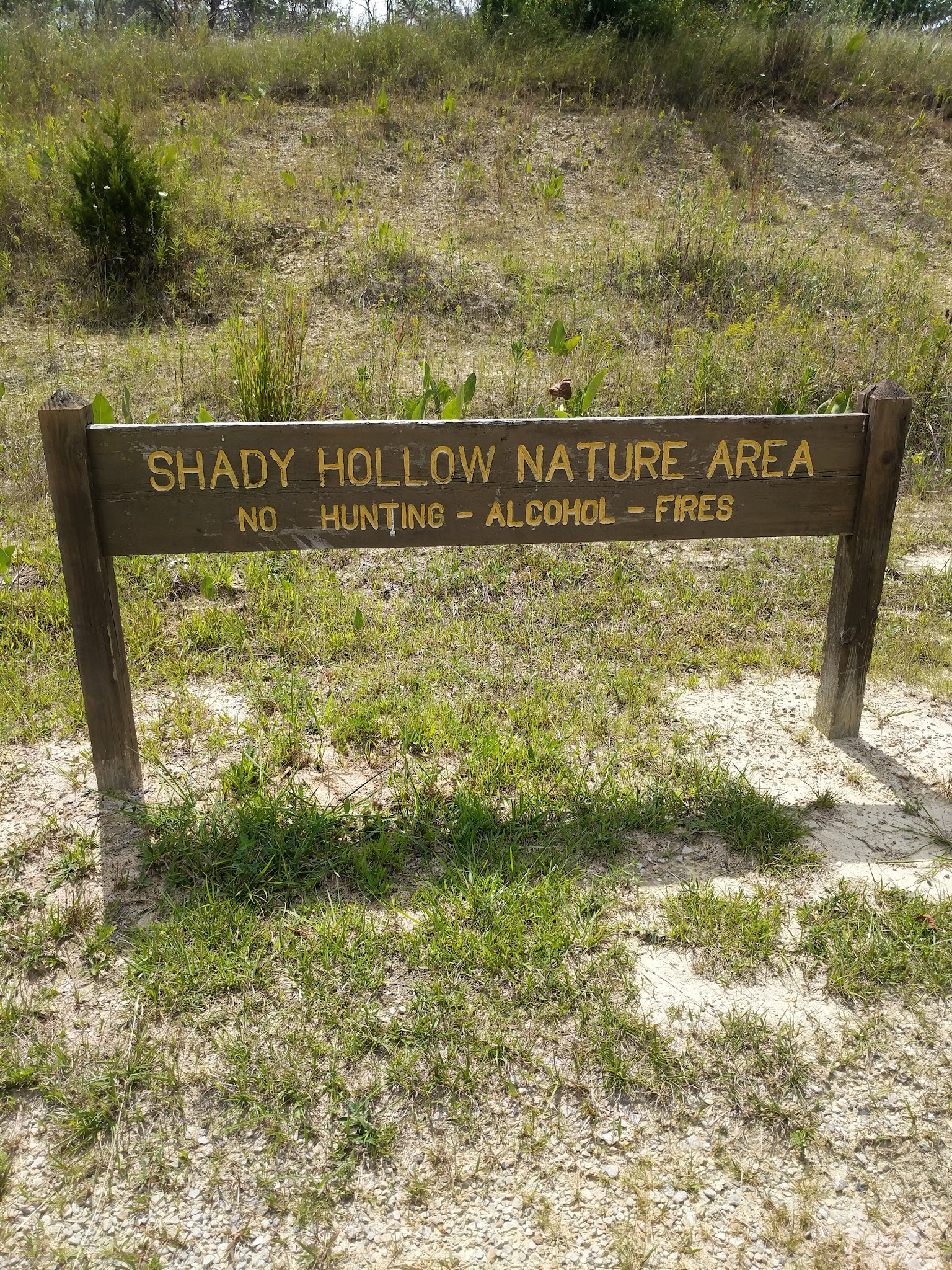 Shady Hollow Nature Area Parking - Hudson, IL