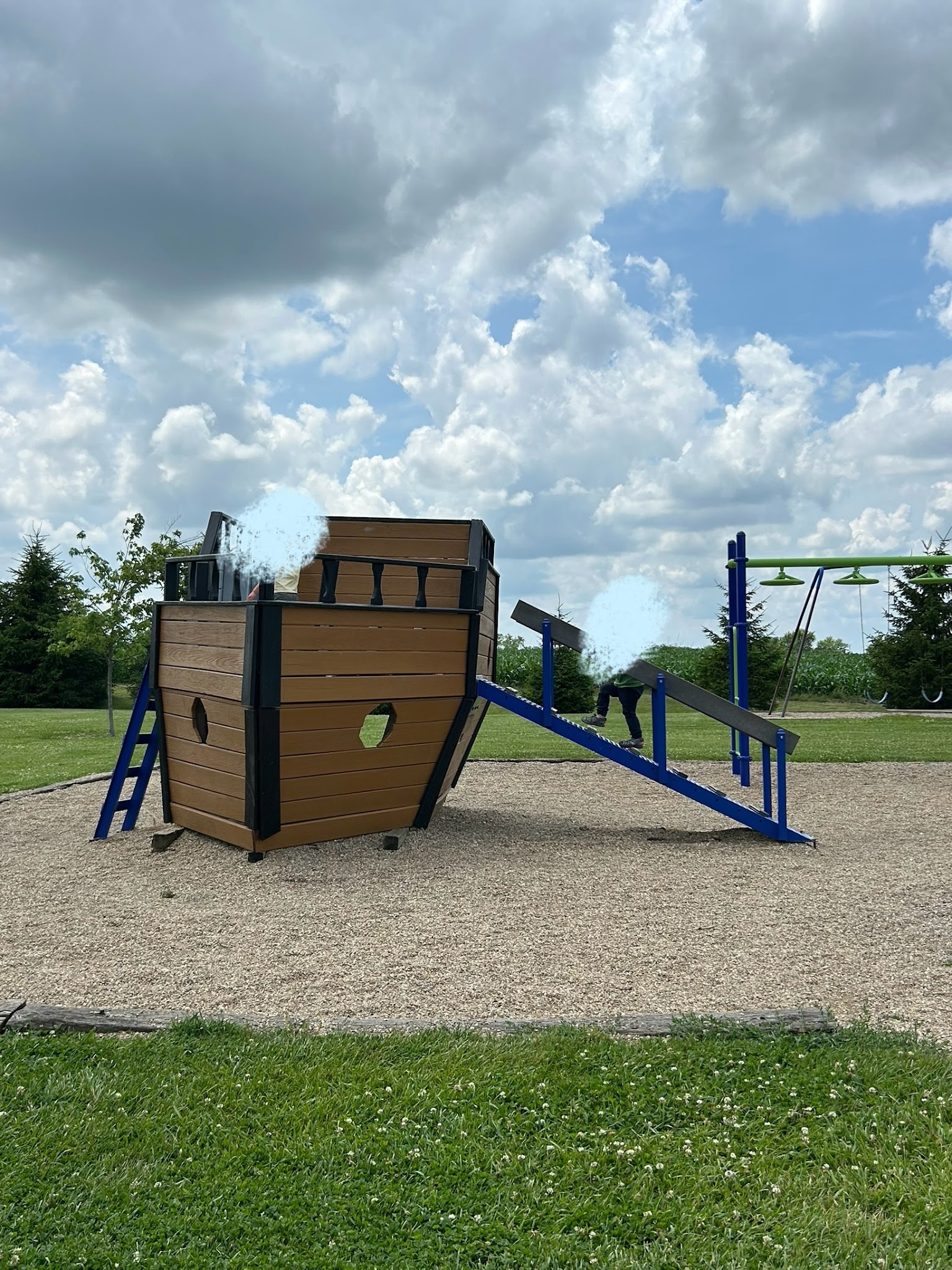 Waller Park - Hudson, IL